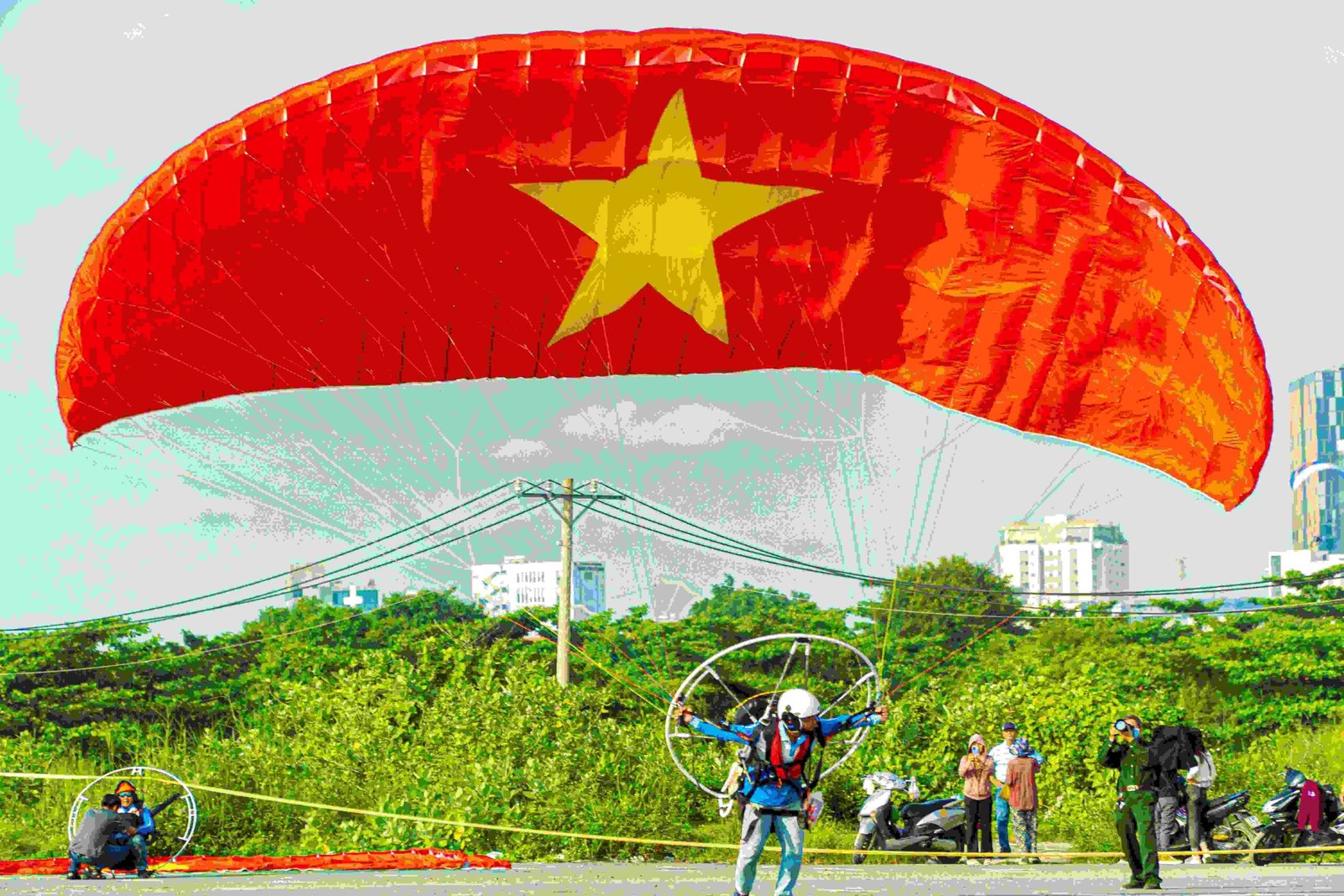 Vietnam flag paraglider scenic flight